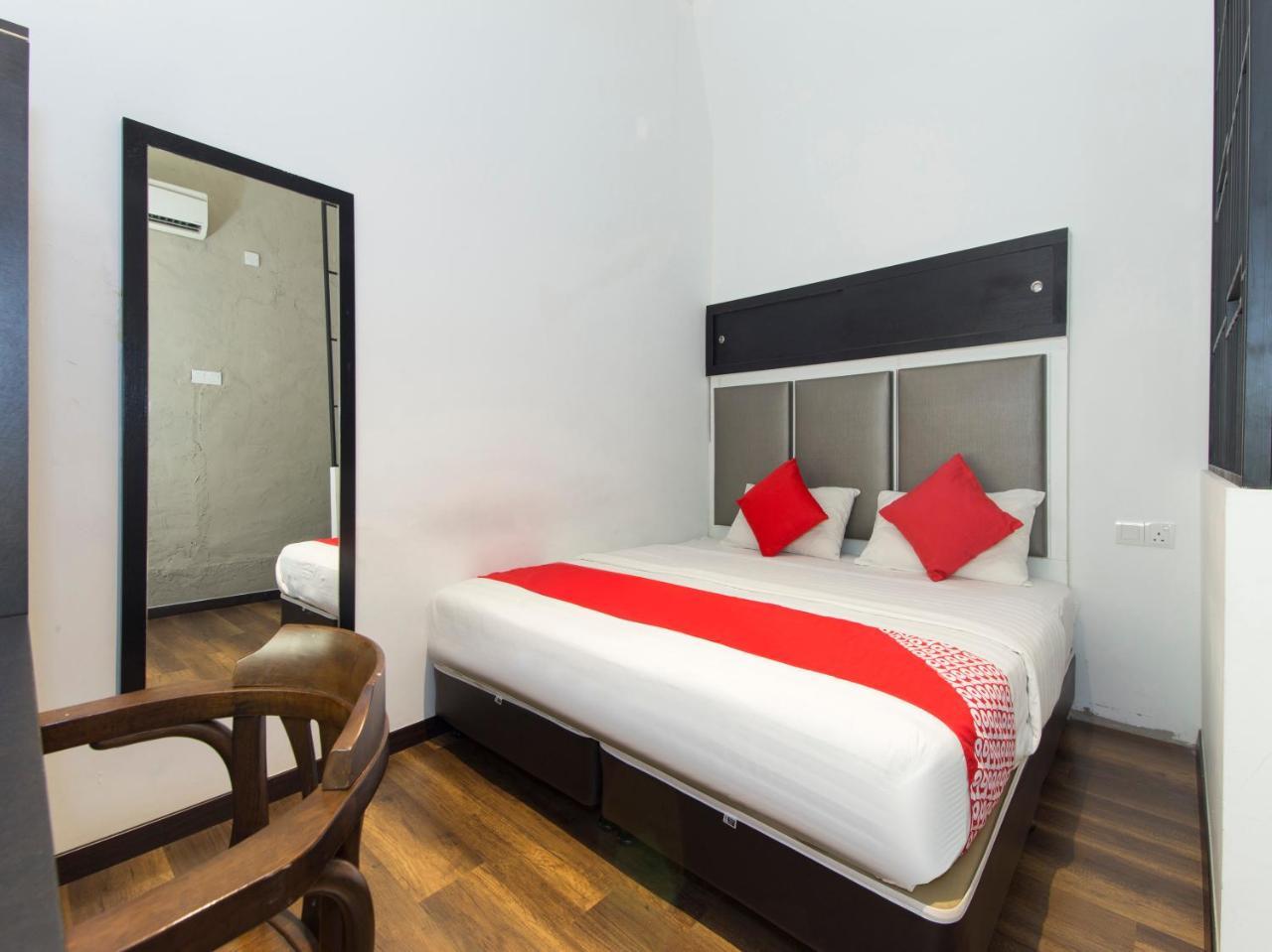 Oyo 127 The Reeds Hotel Kuala Lumpur Extérieur photo