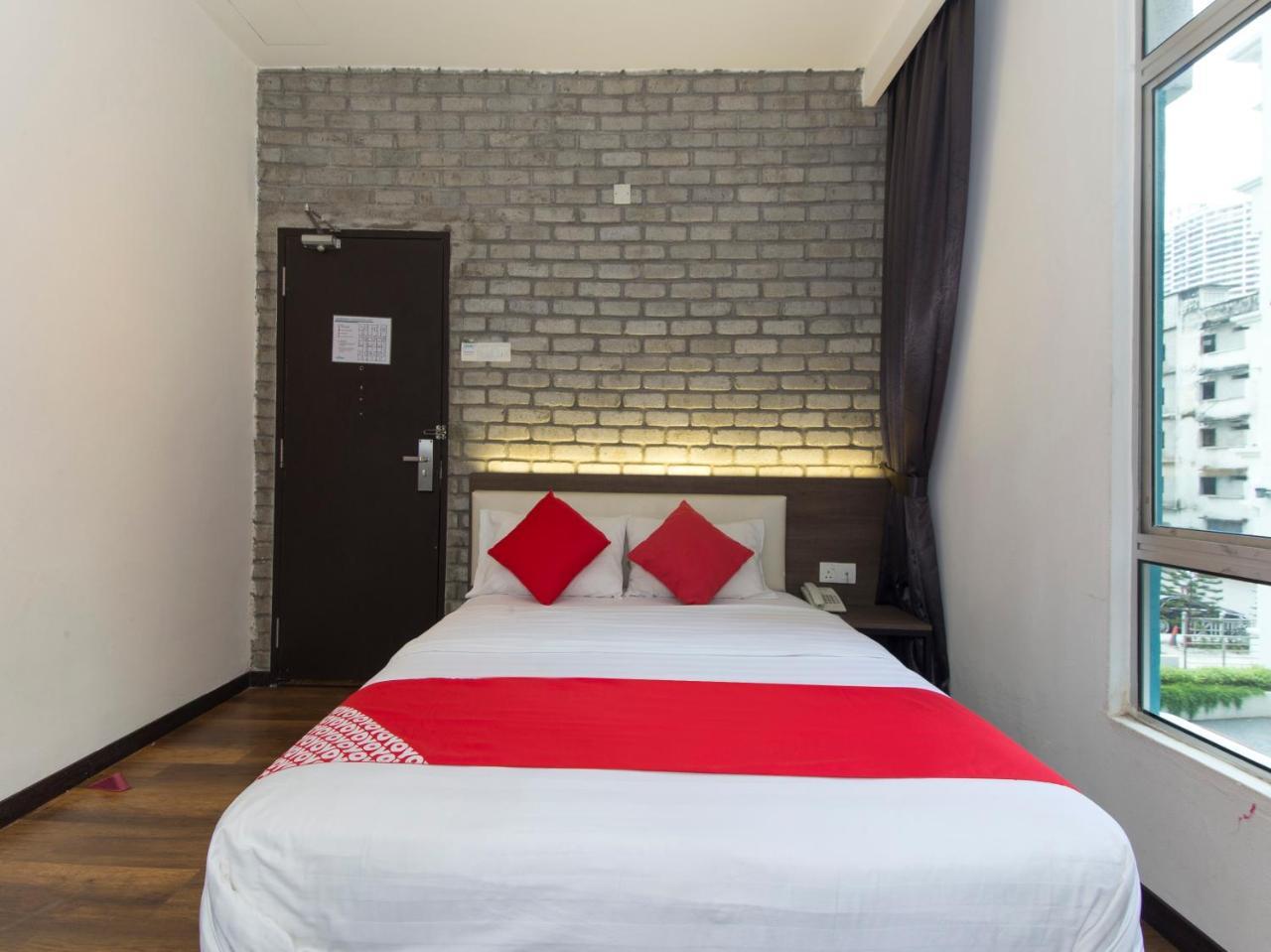 Oyo 127 The Reeds Hotel Kuala Lumpur Extérieur photo