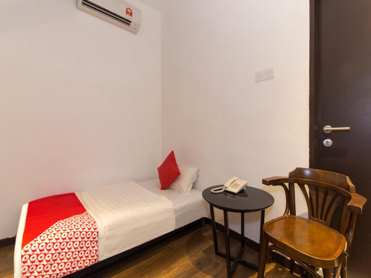 Oyo 127 The Reeds Hotel Kuala Lumpur Extérieur photo