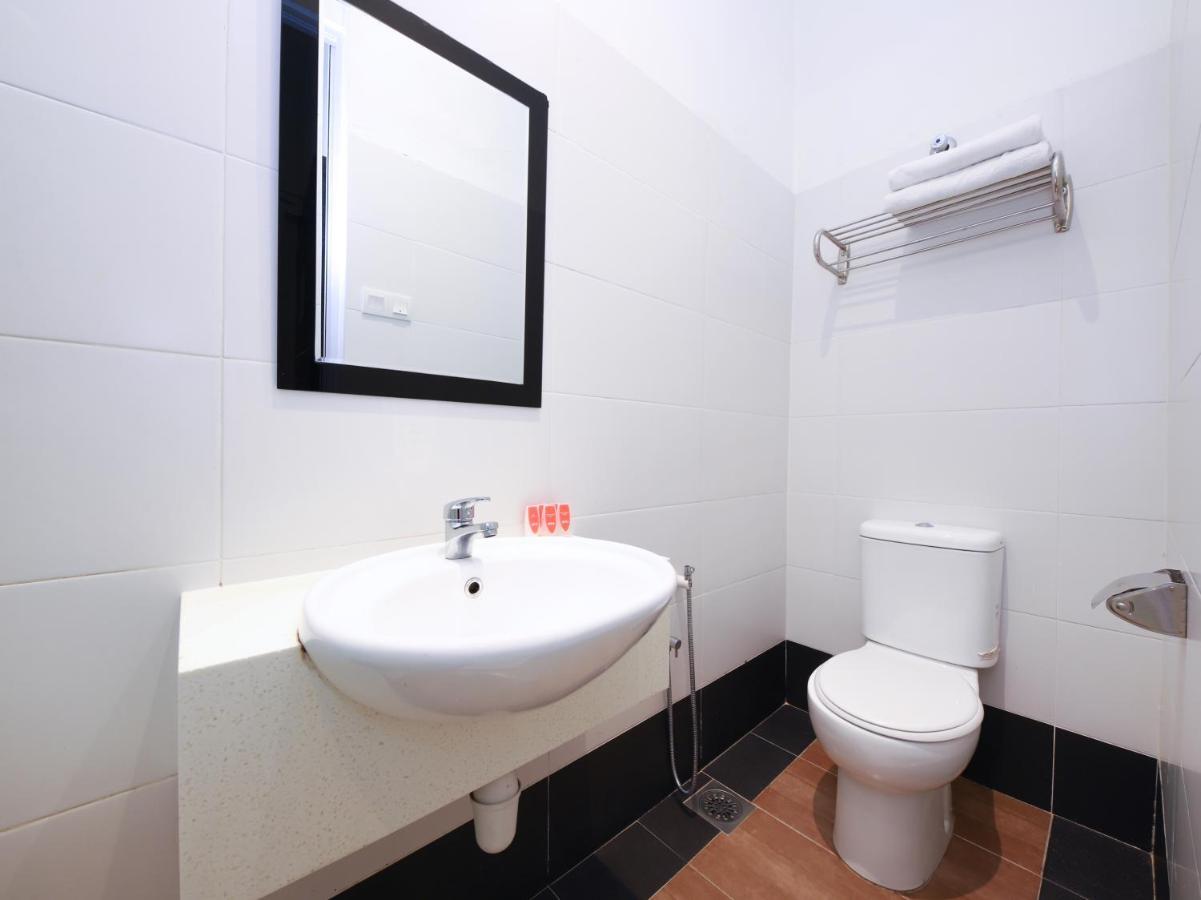 Oyo 127 The Reeds Hotel Kuala Lumpur Extérieur photo